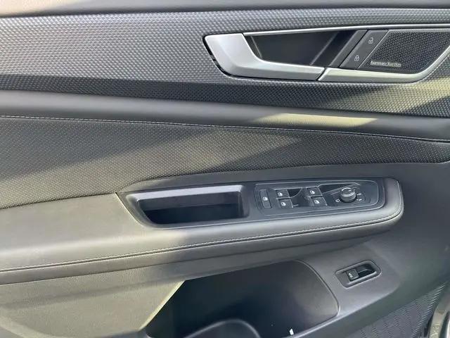 2026 Volkswagen Atlas Cross Sport SEL Premium R-Line