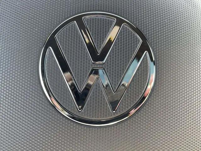 2026 Volkswagen Atlas Cross Sport SEL Premium R-Line