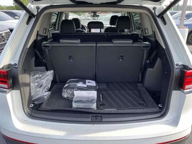 2026 Volkswagen Atlas SEL