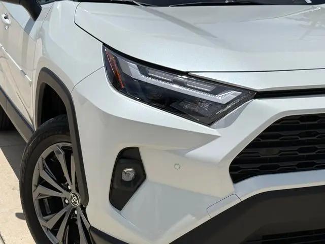 2025 Toyota RAV4 Hybrid XLE Premium