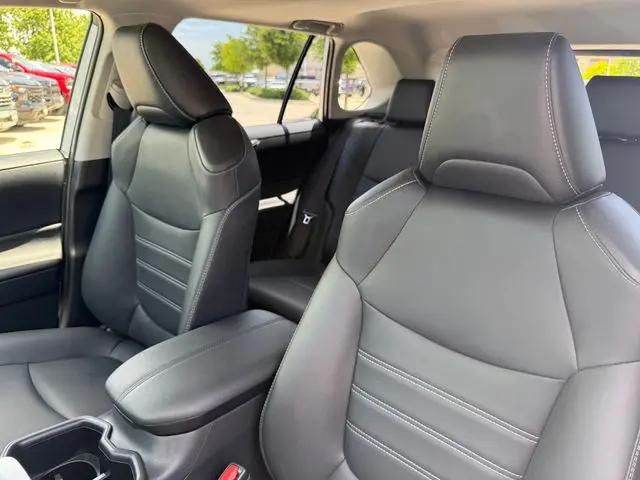 2025 Toyota RAV4 Hybrid XLE Premium
