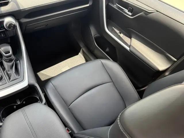 2025 Toyota RAV4 Hybrid XLE Premium