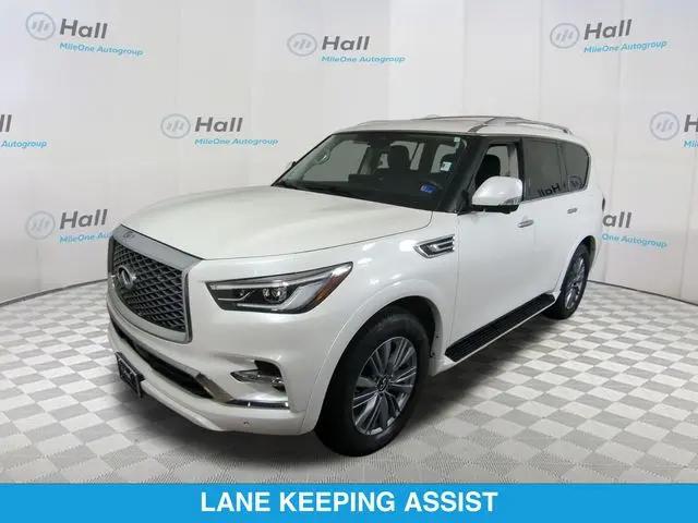2023 INFINITI QX80 LUXE