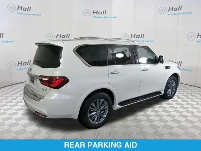 2023 INFINITI QX80 LUXE