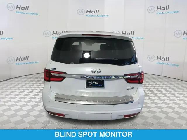 2023 INFINITI QX80 LUXE