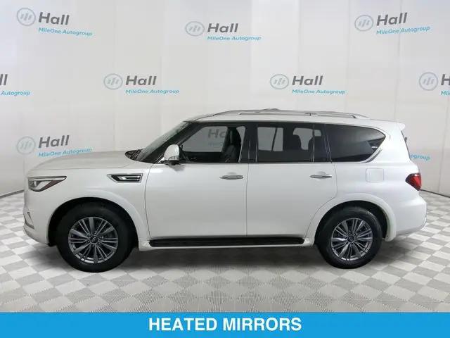 2023 INFINITI QX80 LUXE