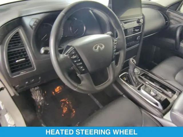 2023 INFINITI QX80 LUXE
