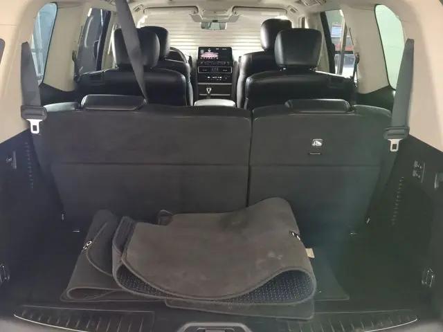 2023 INFINITI QX80 LUXE