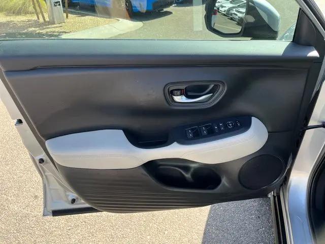 2025 Honda HR-V AWD LX