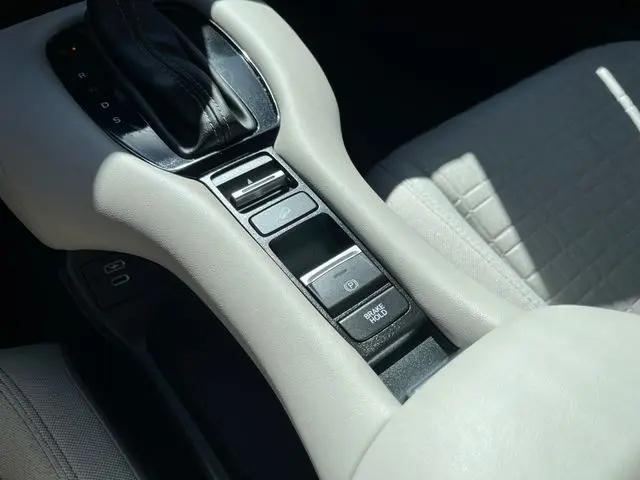 2025 Honda HR-V AWD LX