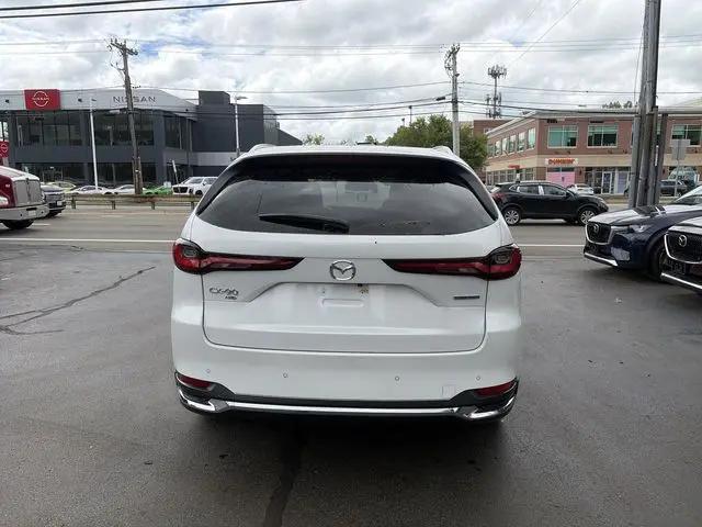 2024 Mazda X-90 Premium Plus