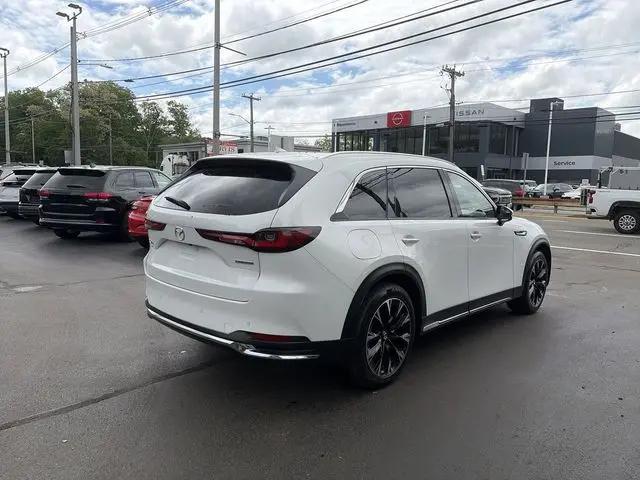2024 Mazda X-90 Premium Plus
