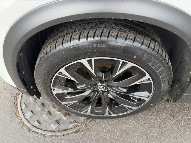 2024 Mazda X-90 Premium Plus