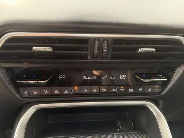 2024 Mazda X-90 Premium Plus