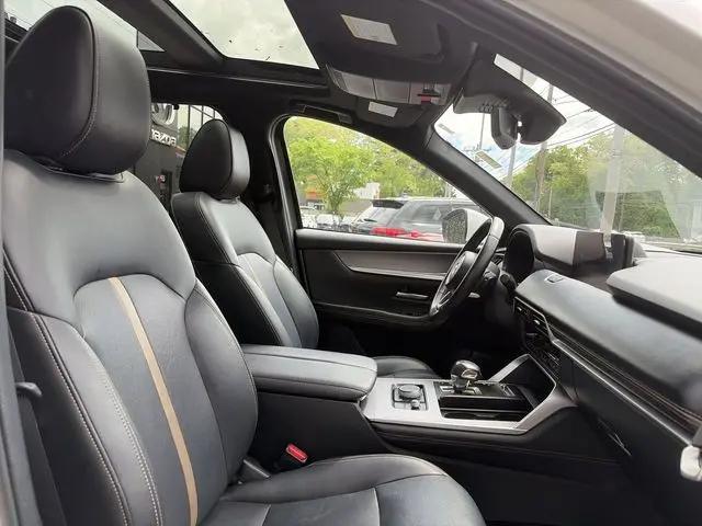 2024 Mazda X-90 Premium Plus