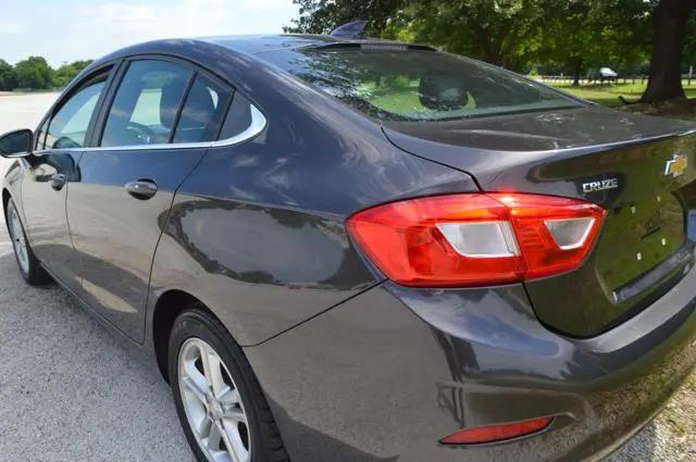 2017 Chevrolet Cruze LT Auto