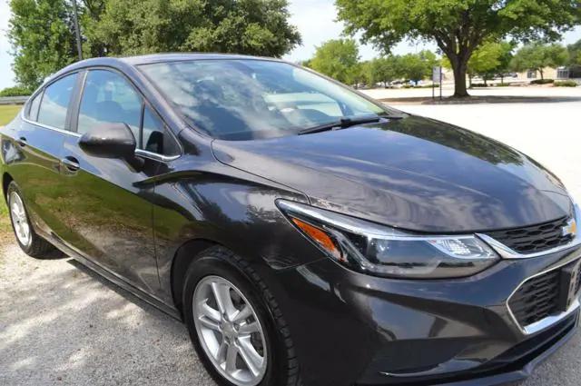 2017 Chevrolet Cruze LT Auto