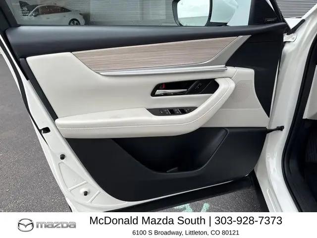 2024 Mazda X-90 Premium Plus