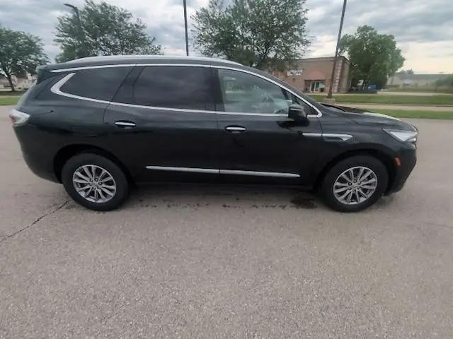 2023 Buick Enclave Essence FWD