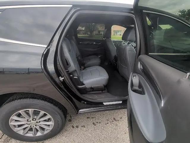 2023 Buick Enclave Essence FWD