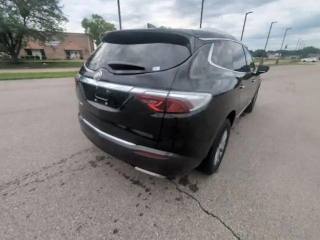2023 Buick Enclave Essence FWD