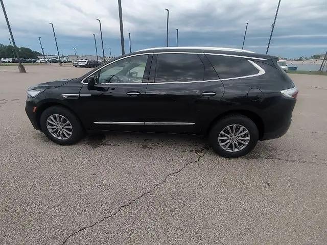 2023 Buick Enclave Essence FWD