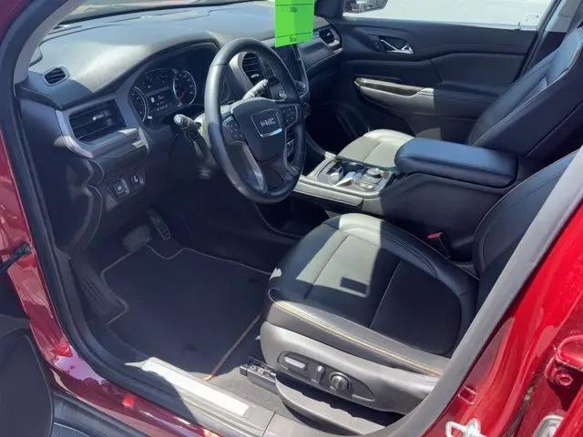2023 GMC Acadia AWD AT4
