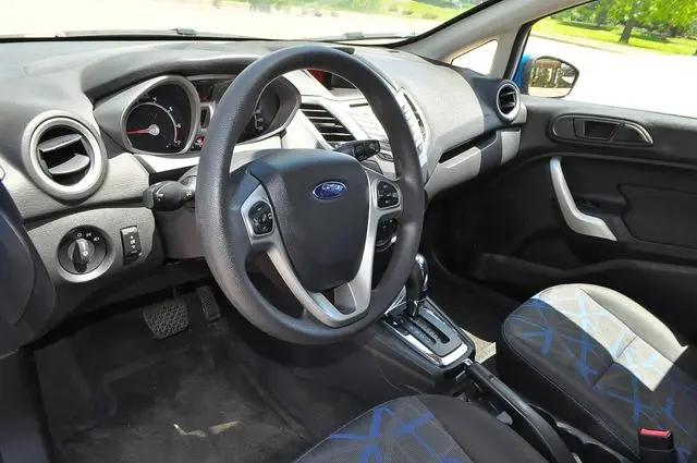 2013 Ford Fiesta SE
