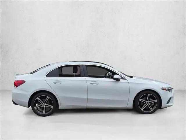2020 Mercedes-Benz A 220 A 220