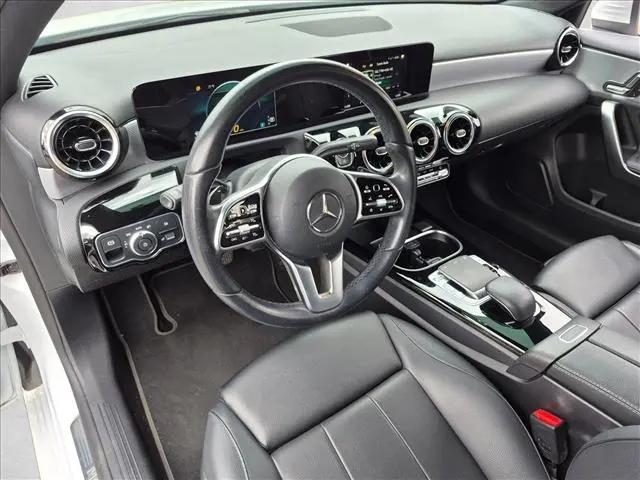 2020 Mercedes-Benz A 220 A 220