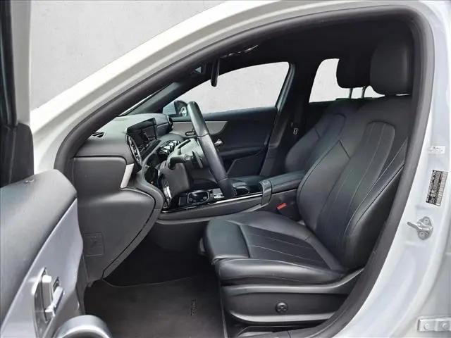 2020 Mercedes-Benz A 220 A 220