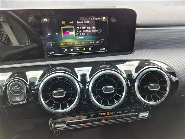 2020 Mercedes-Benz A 220 A 220