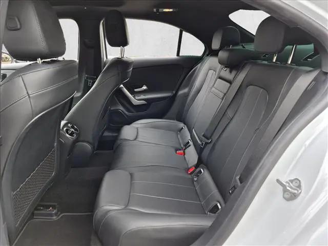 2020 Mercedes-Benz A 220 A 220