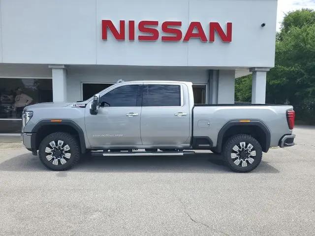 2024 GMC Sierra 3500HD 4WD Crew Cab Standard Bed Denali
