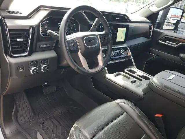 2024 GMC Sierra 3500HD 4WD Crew Cab Standard Bed Denali