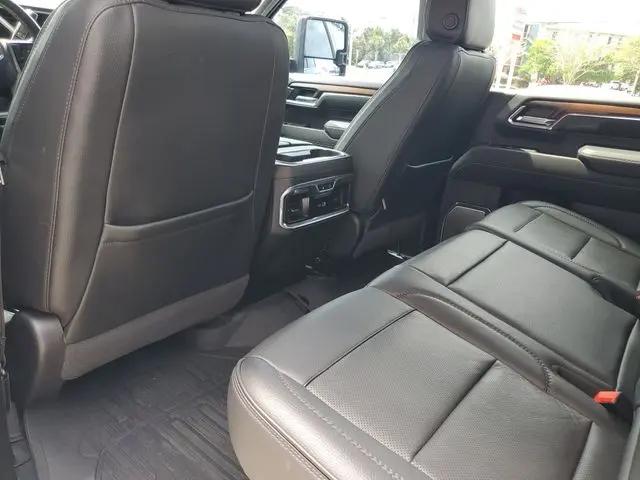 2024 GMC Sierra 3500HD 4WD Crew Cab Standard Bed Denali