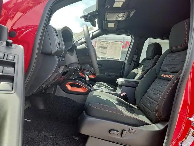 2026 Nissan Frontier Crew Cab PRO-4X 4x4