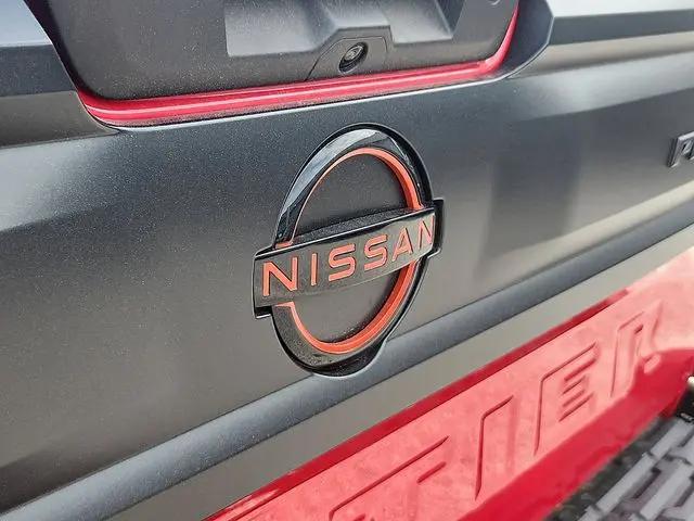 2026 Nissan Frontier Crew Cab PRO-4X 4x4