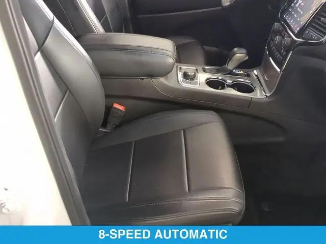 2022 Jeep Grand Cherokee Laredo X 4x4