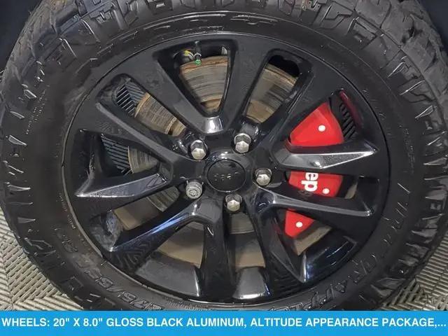 2022 Jeep Grand Cherokee Laredo X 4x4