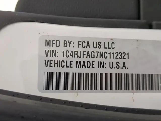 2022 Jeep Grand Cherokee Laredo X 4x4