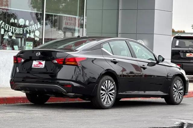 2026 Nissan Altima SV FWD