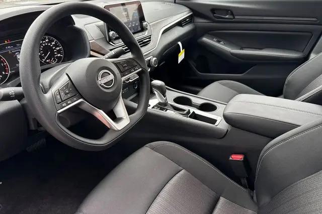 2026 Nissan Altima SV FWD