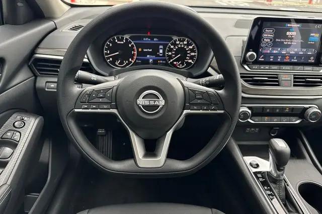 2026 Nissan Altima SV FWD