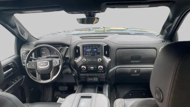 2022 GMC Sierra 2500HD 4WD Crew Cab Standard Bed AT4
