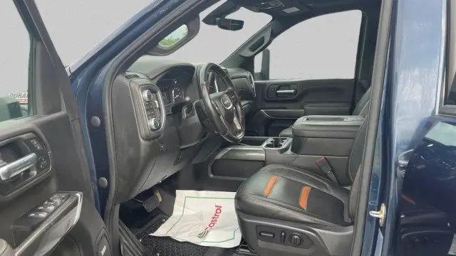 2022 GMC Sierra 2500HD 4WD Crew Cab Standard Bed AT4