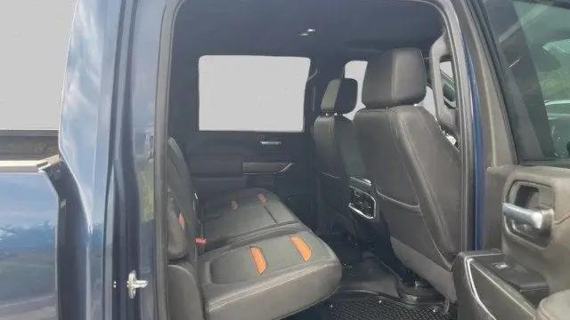 2022 GMC Sierra 2500HD 4WD Crew Cab Standard Bed AT4