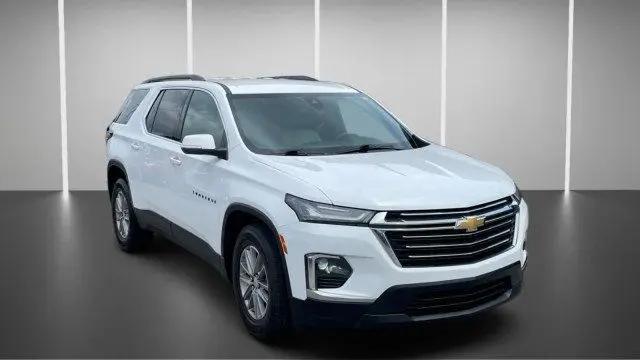 2023 Chevrolet Traverse AWD LT Leather