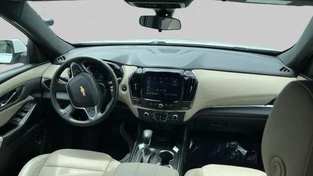 2023 Chevrolet Traverse AWD LT Leather