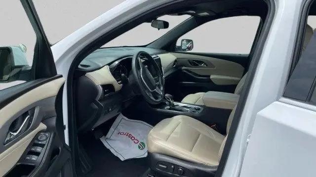 2023 Chevrolet Traverse AWD LT Leather